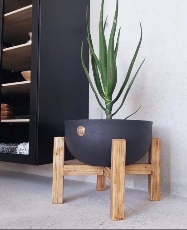 DWHamilton Planter - Image 6