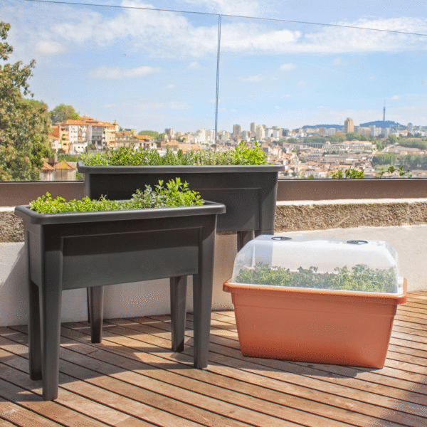 80cm Artevasi Venezia Grow Box with elevated legs and drainage kit